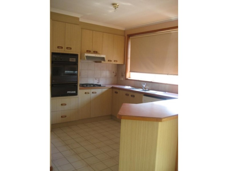 4/276 Spring Road, Dingley Village VIC 3172