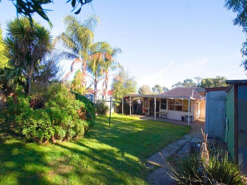 18 Golfview Road, Heatherton VIC 3202