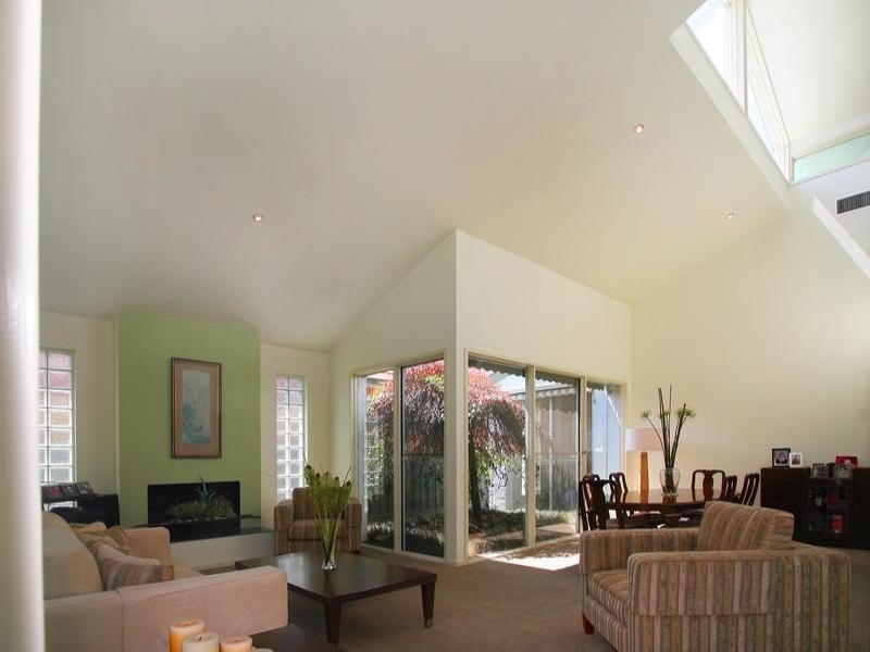 19 Higgins Close, Dingley Village VIC 3172