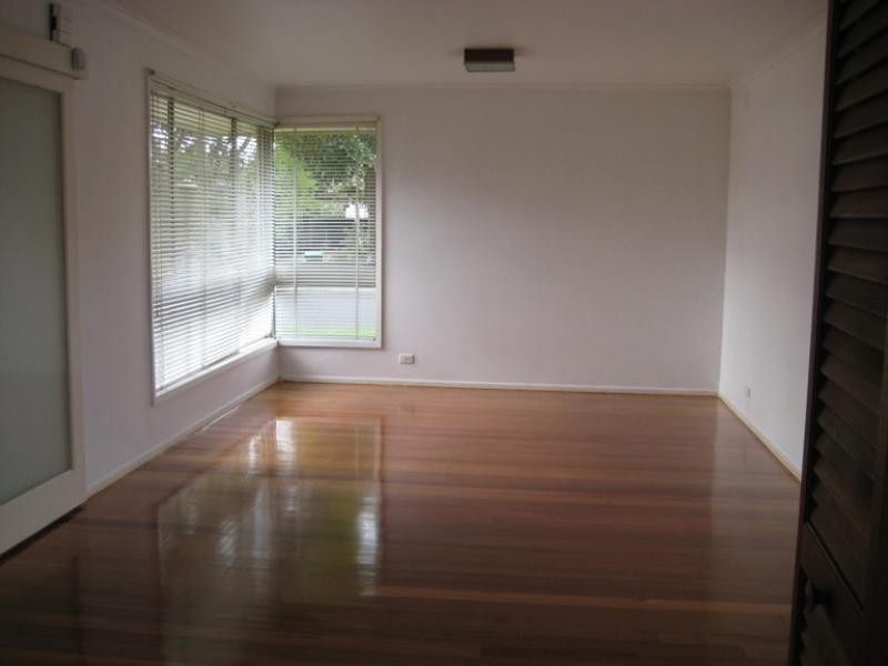 62 Village Drive, Dingley Village VIC 3172