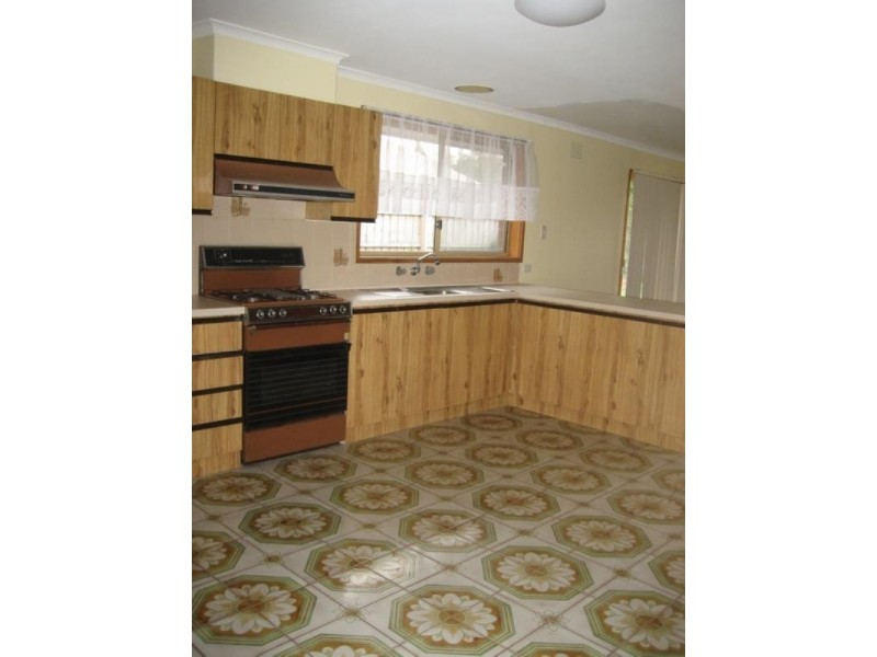 11 Willowglen Court, Dingley Village VIC 3172