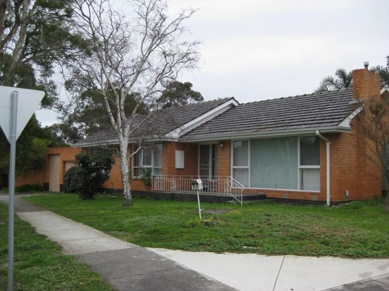 20 Forest Park Road, Dingley Village VIC 3172