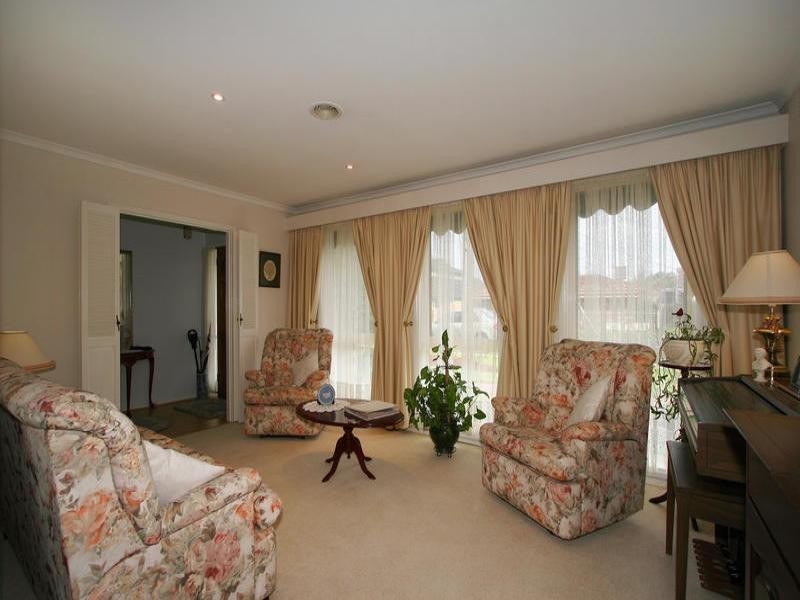 30 Tiffany Avenue, Cheltenham VIC 3192