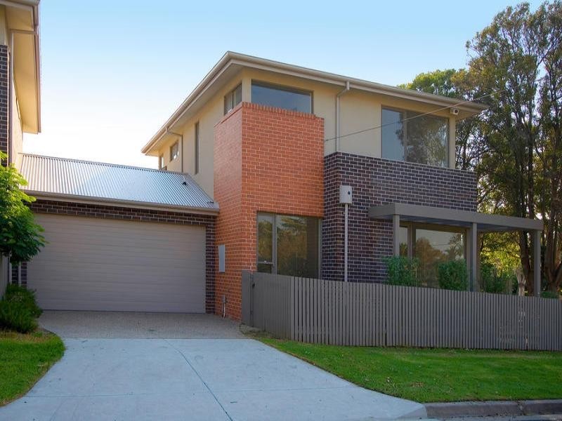 52 Centre Dandenong Road, Cheltenham VIC 3192