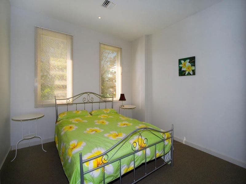 52 Centre Dandenong Road, Cheltenham VIC 3192