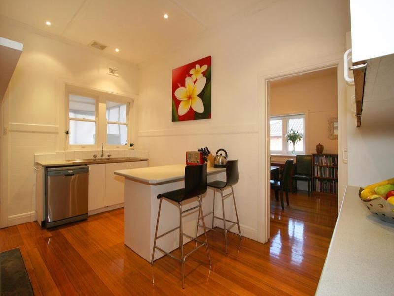 1/3 Barker Street, Cheltenham VIC 3192