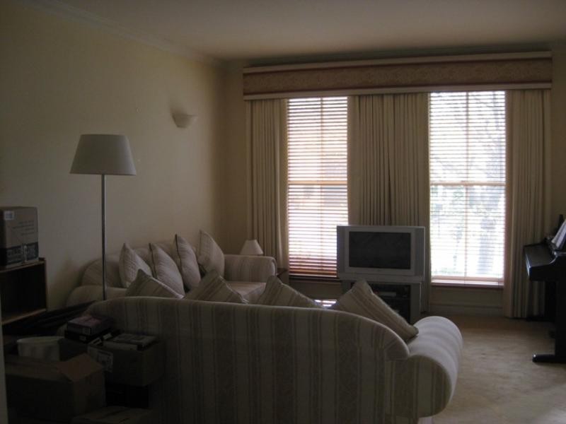 6 Martens Place, Dingley Village VIC 3172