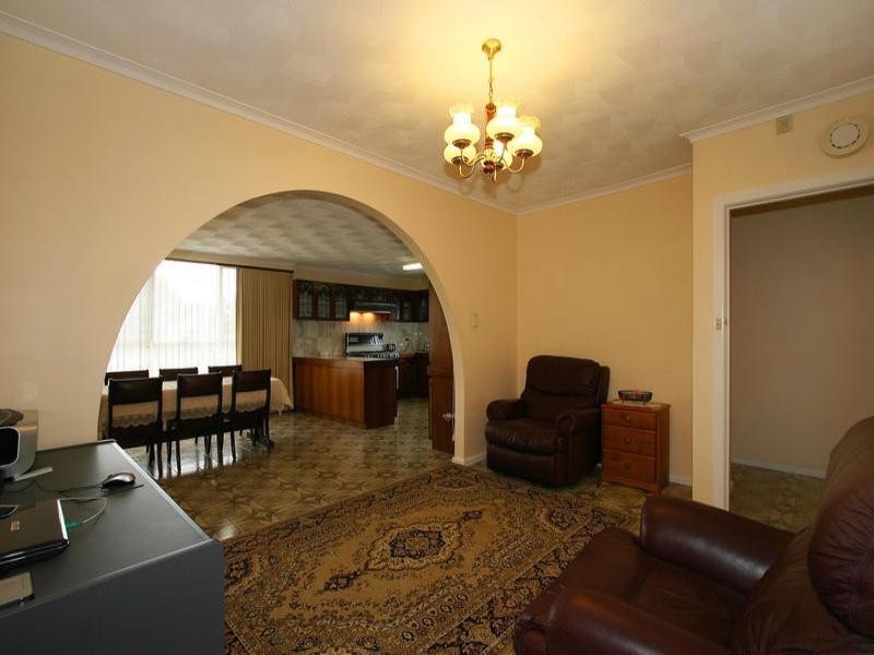 102 Brady Road, Bentleigh East VIC 3165