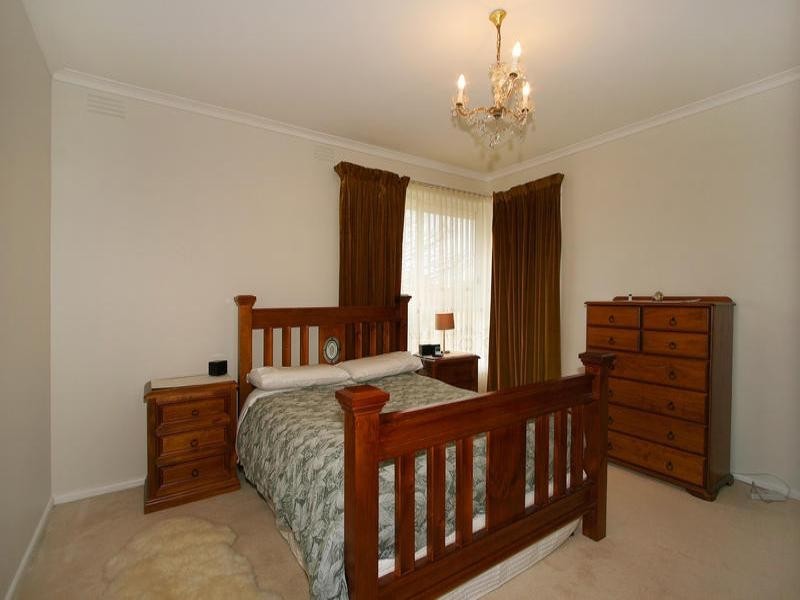 102 Brady Road, Bentleigh East VIC 3165