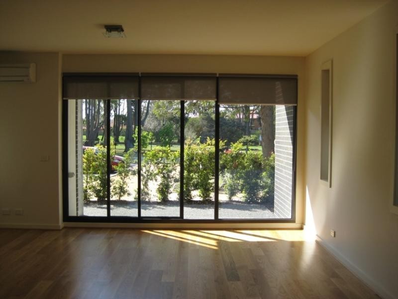 3/3 Evergreen Circuit, Cheltenham VIC 3192