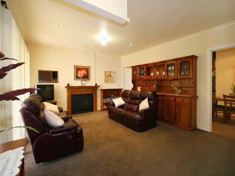 18 Kershaw Street, Bentleigh East VIC 3165