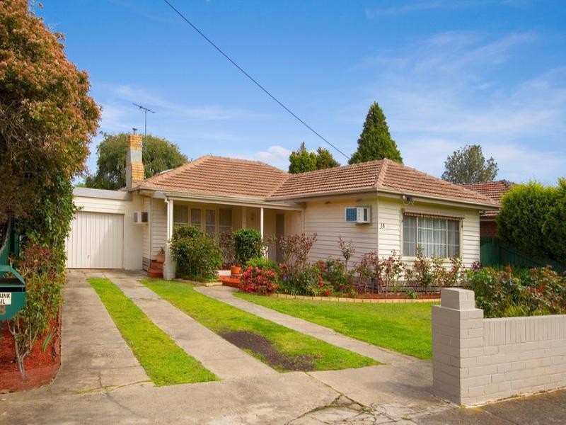 18 Kershaw Street, Bentleigh East VIC 3165