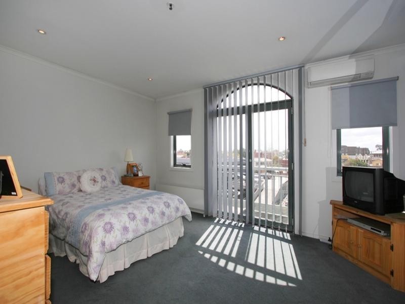 1/10 Park Road, Cheltenham VIC 3192
