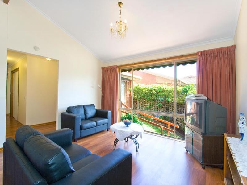 10/11 Hannah Street, Cheltenham VIC 3192