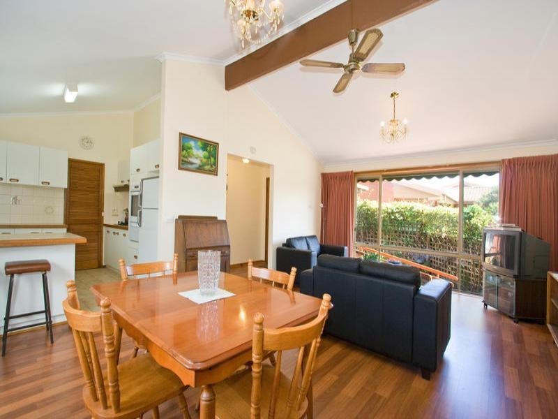 10/11 Hannah Street, Cheltenham VIC 3192