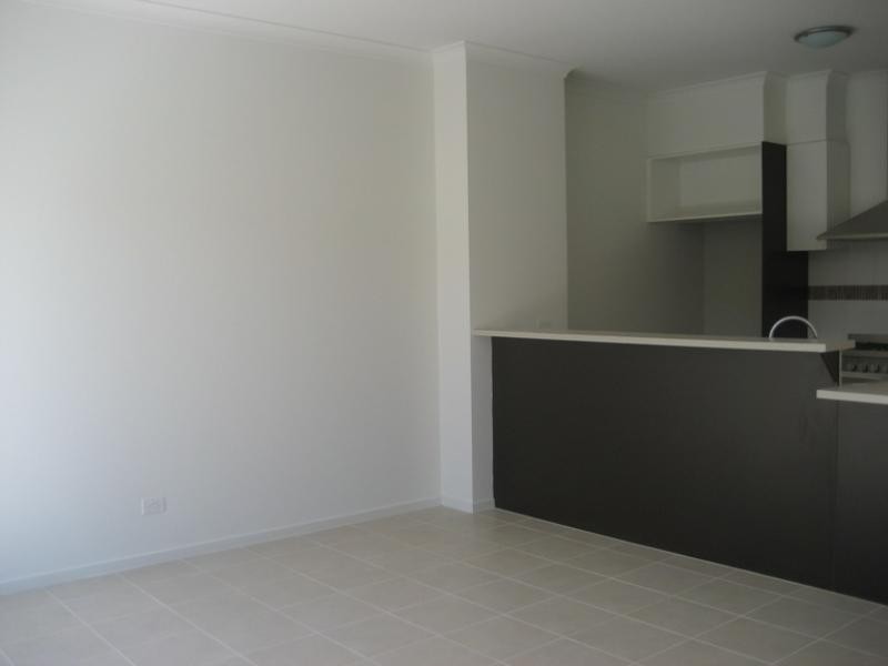 8/220 Everitt Street, Dandenong VIC 3175