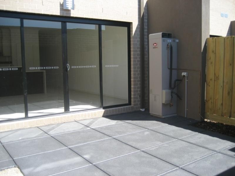 8/220 Everitt Street, Dandenong VIC 3175