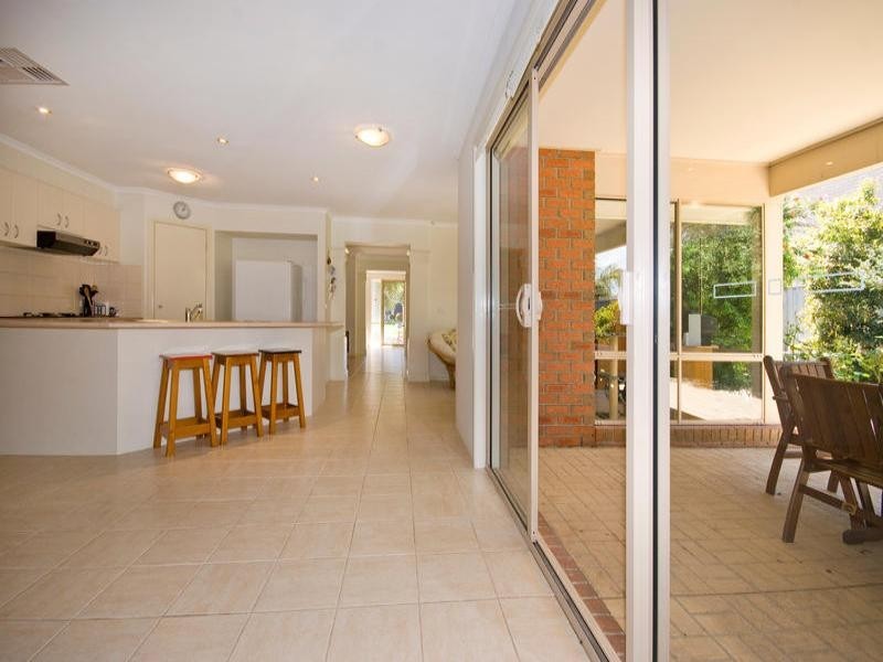 6 Carpentaria Court, Aspendale Gardens VIC 3195