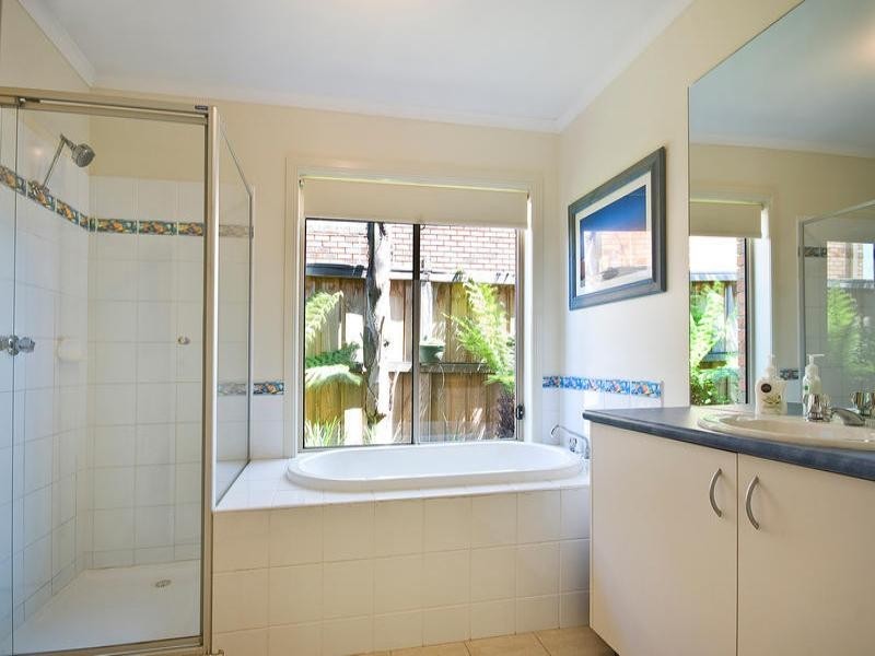 6 Carpentaria Court, Aspendale Gardens VIC 3195