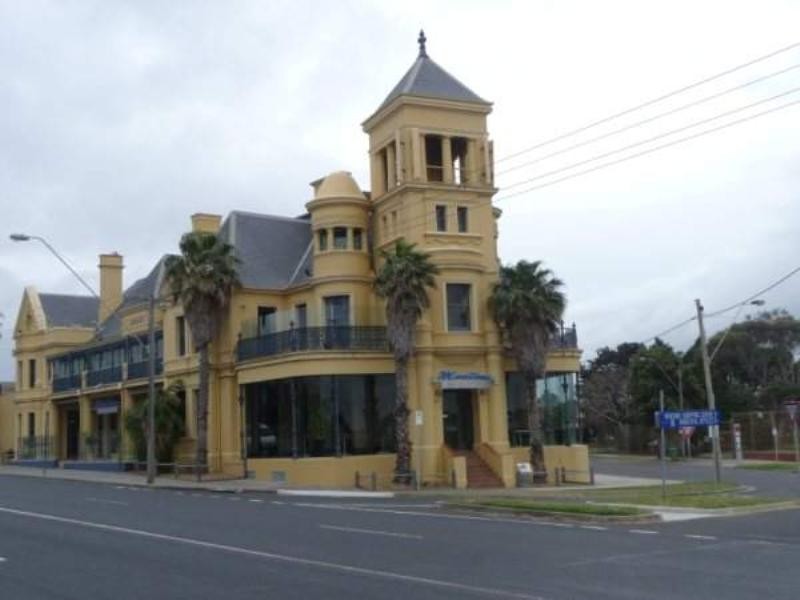 2-4/10 Flinders Street, Mentone VIC 3194