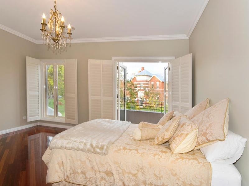 1 Peppertree Place, Cheltenham VIC 3192