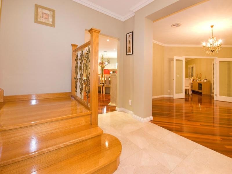 1 Peppertree Place, Cheltenham VIC 3192