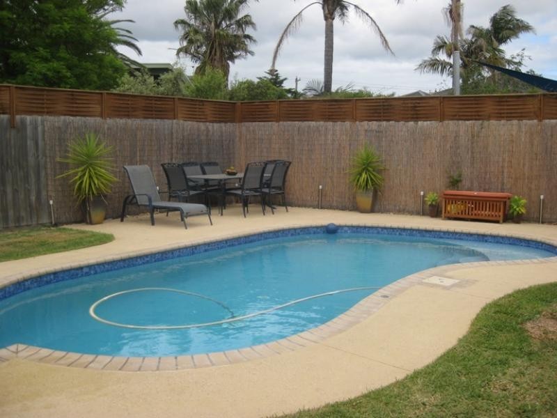 6 Donhaven Court, Dingley Village VIC 3172