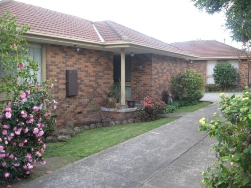 1/3 Barrina Street, Blackburn VIC 3130