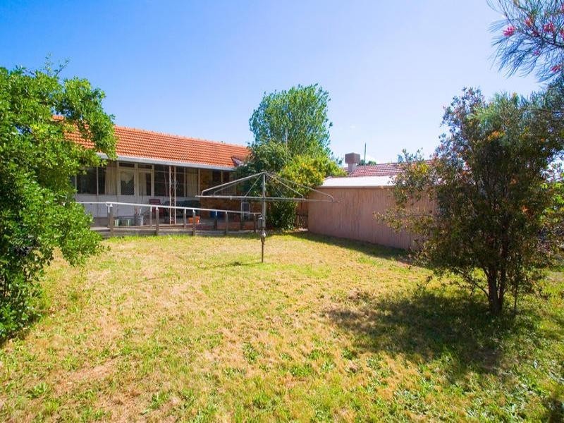 19 Erskine Avenue, Cheltenham VIC 3192