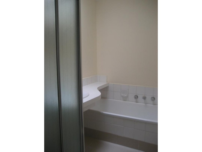 18/374 Warrigal Road, Cheltenham VIC 3192