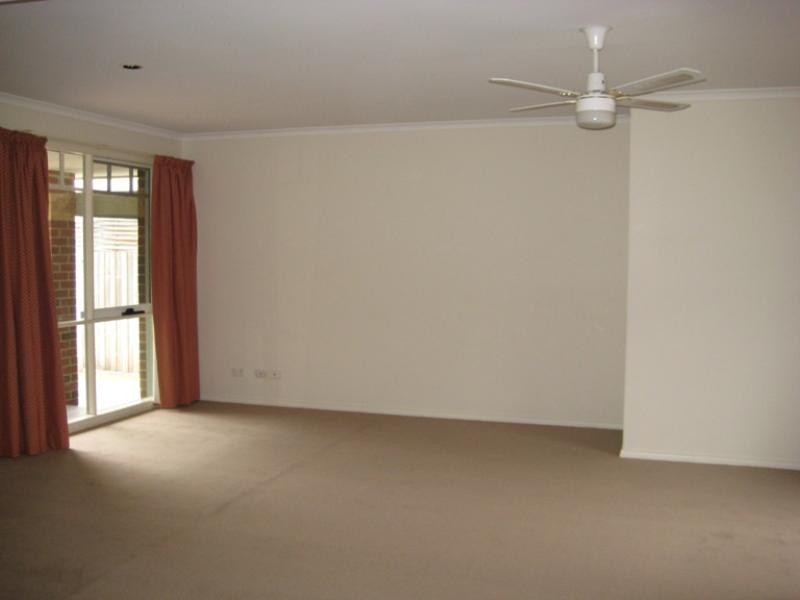 2/6 Parkin Avenue, Cheltenham VIC 3192