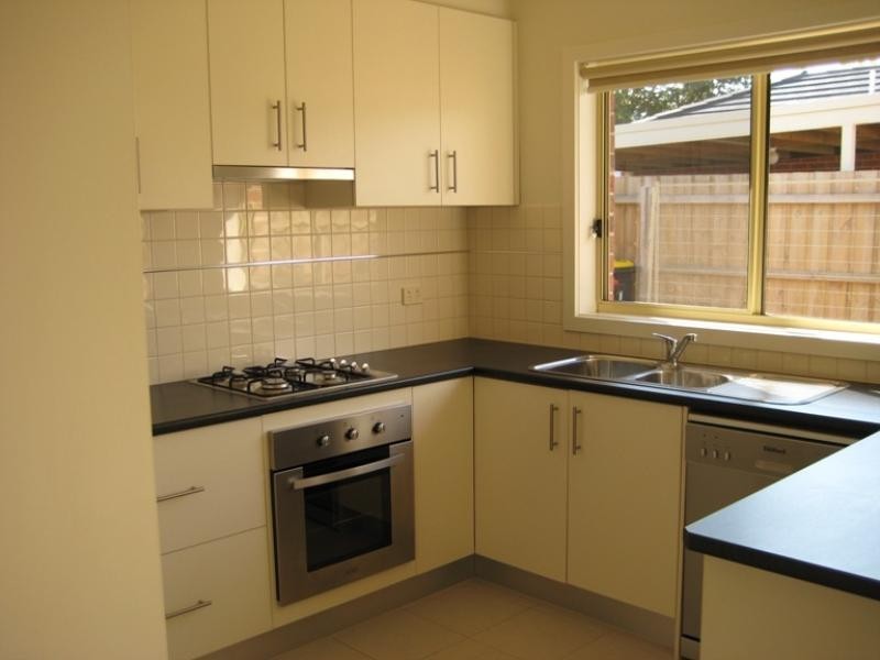 1/37 Weymar Street, Cheltenham VIC 3192