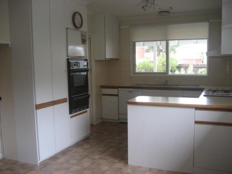 12 Camelia Grove, Cheltenham VIC 3192