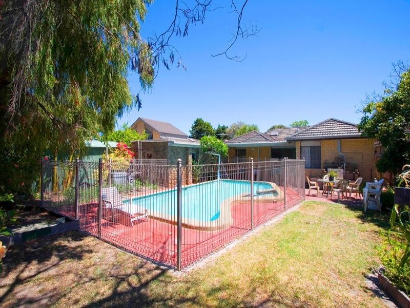 12 Rosewarne Avenue, Cheltenham VIC 3192