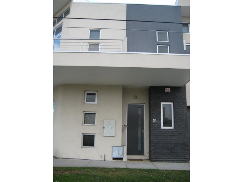 21A Follett Road, Cheltenham VIC 3192