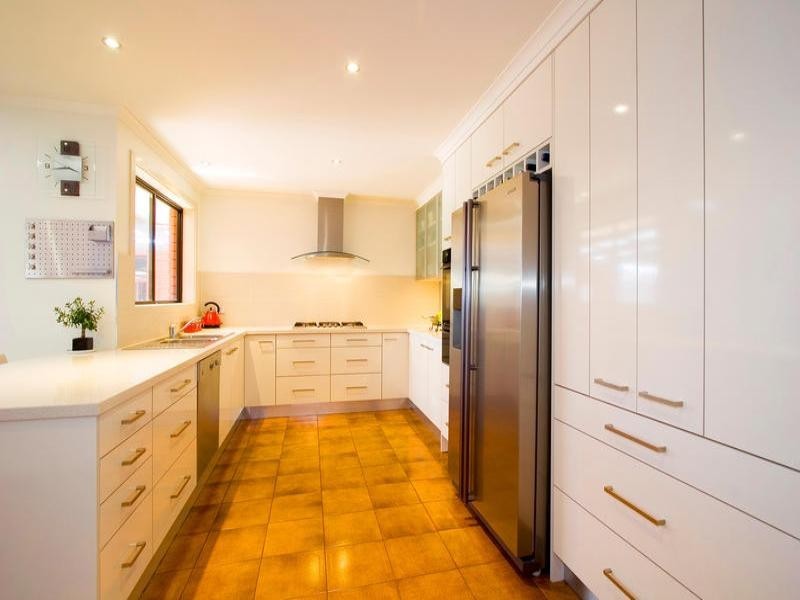 35 Benkel Avenue, Cheltenham VIC 3192