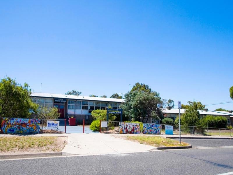 2A Kayden Street, Cheltenham VIC 3192