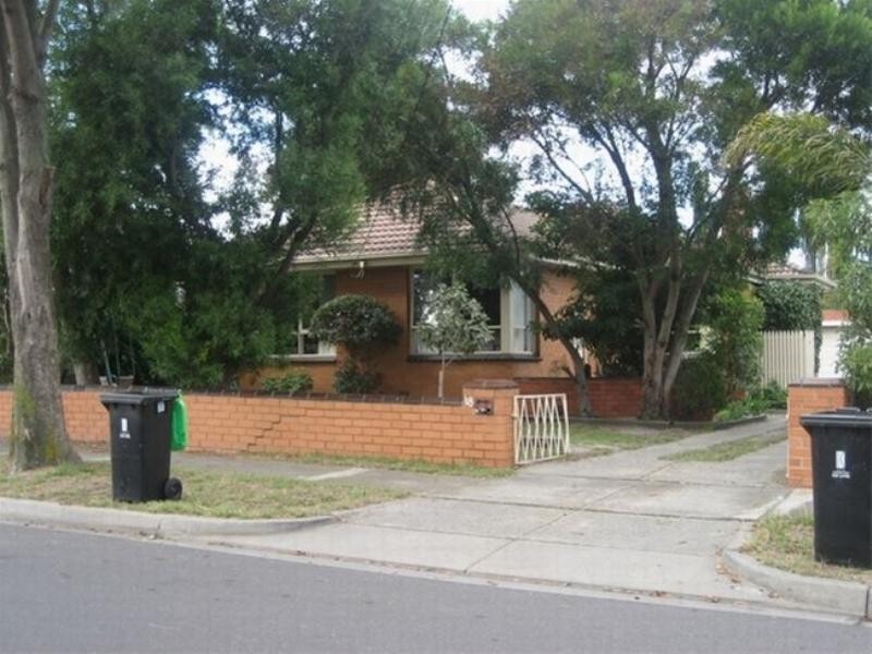 18 Jacks Avenue, Dingley Village VIC 3172