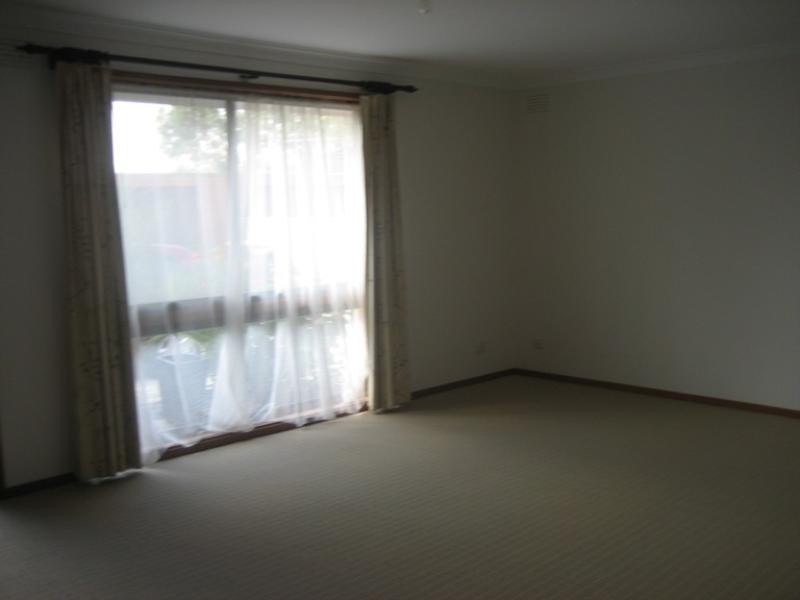 2/36 Herald Street, Cheltenham VIC 3192