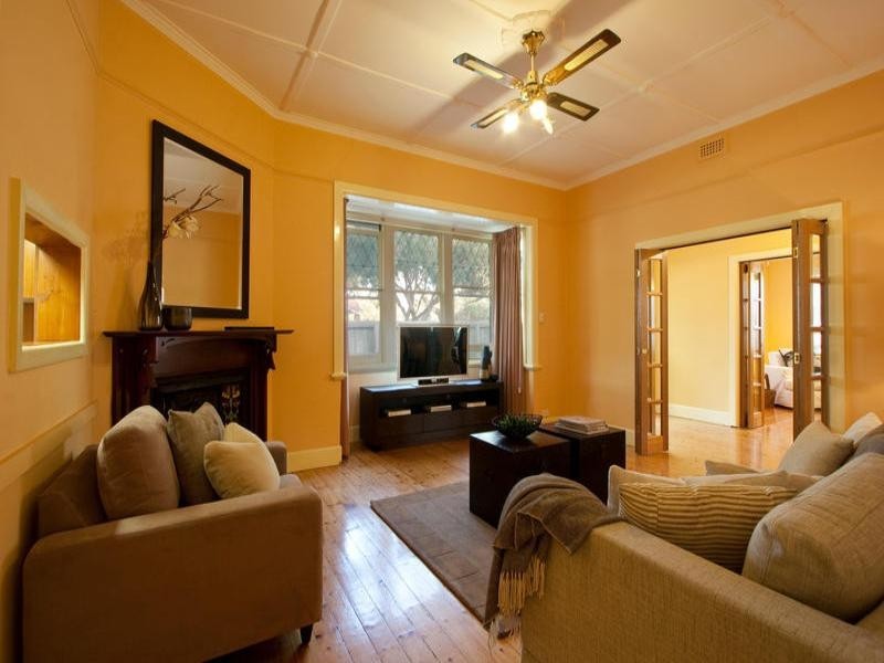 15 Ludstone Street, Hampton VIC 3188