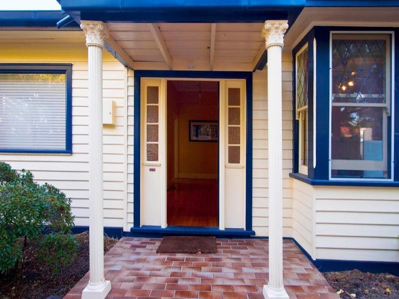 15 Ludstone Street, Hampton VIC 3188