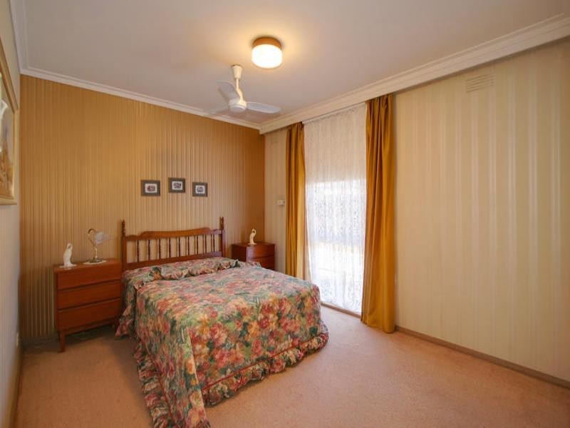 2/11 Argus Street, Cheltenham VIC 3192