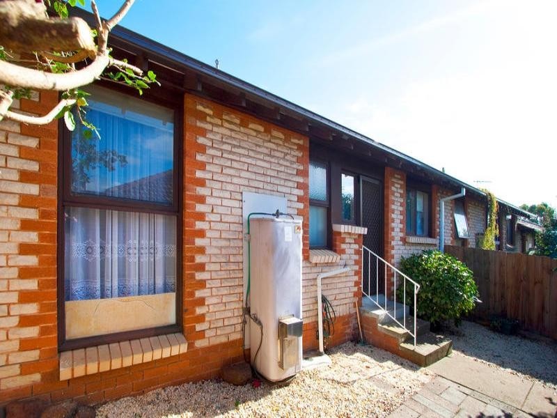2/11 Argus Street, Cheltenham VIC 3192