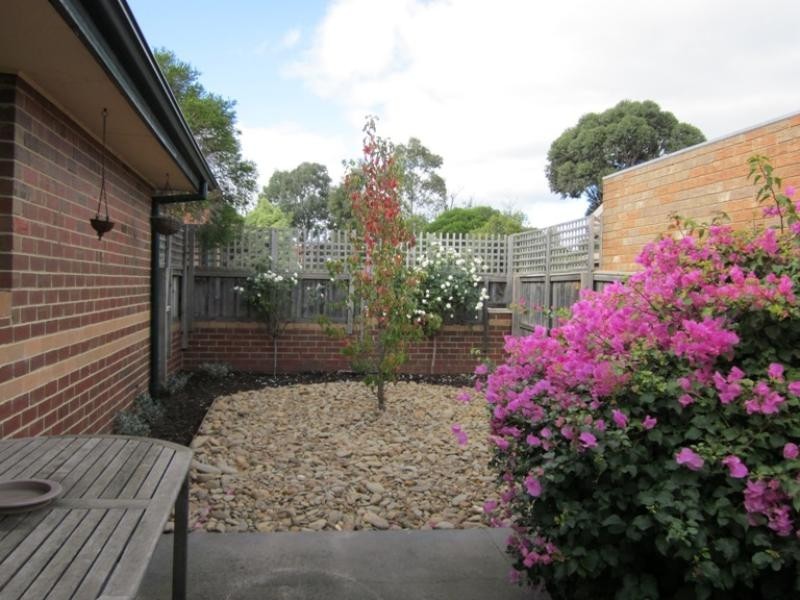 1 Tintern Mews, Cheltenham VIC 3192