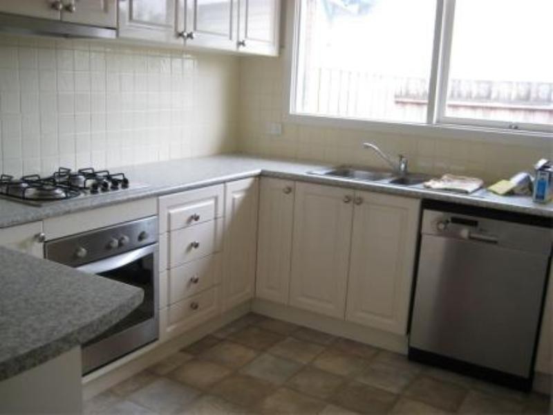 2/6-8 Amiens Street, Hampton VIC 3188