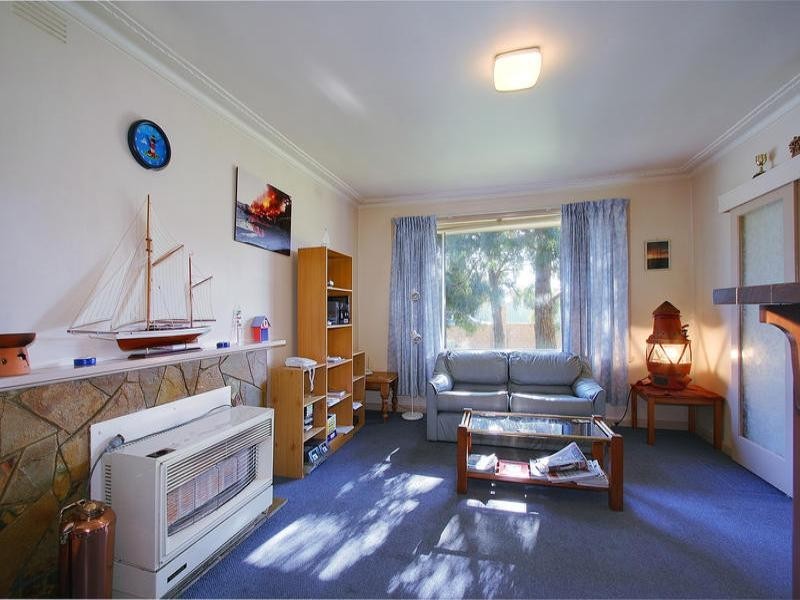37 Fellowes Street, Seaford VIC 3198