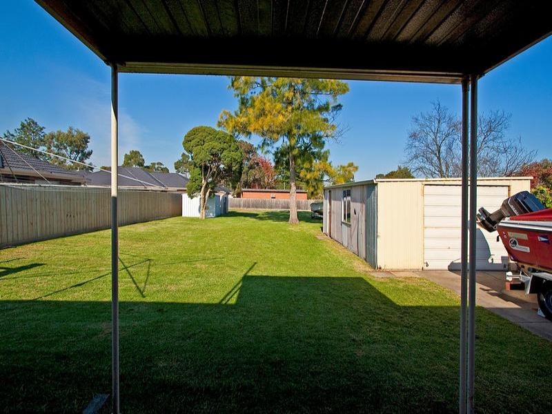 37 Fellowes Street, Seaford VIC 3198