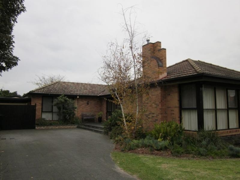 20 Moonda Grove, Cheltenham VIC 3192