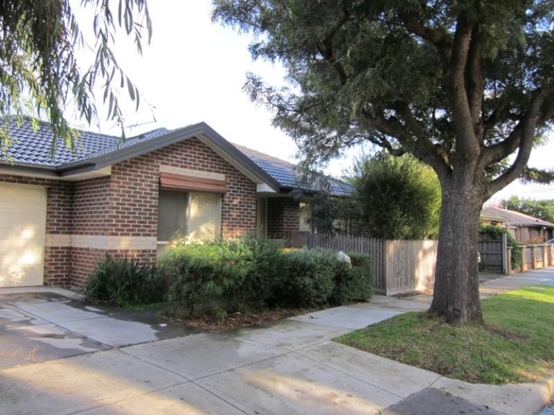 1/2 Bridges Avenue, Edithvale VIC 3196