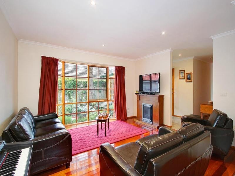 6B Stuart Avenue, Cheltenham VIC 3192